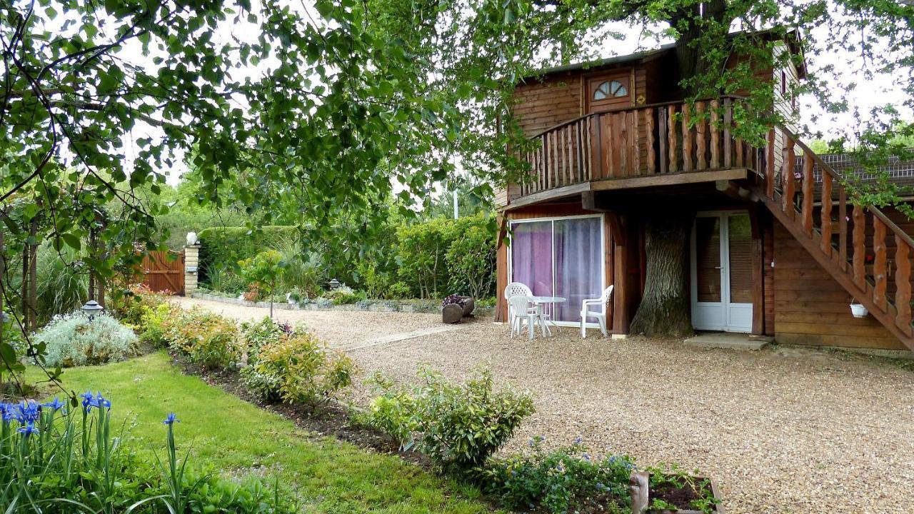 Les Dauphins De Mareuil Hotel Exterior photo